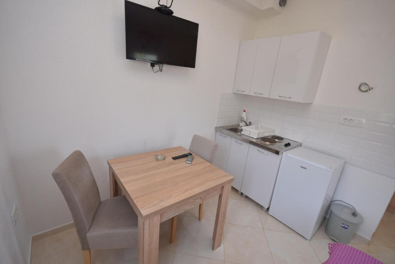 Subotic S Apartmani Risan Exterior foto