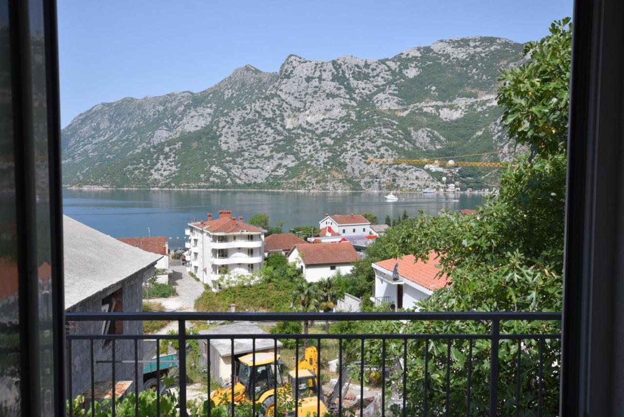 Subotic S Apartmani Risan Exterior foto
