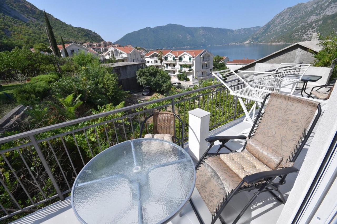 Subotic S Apartmani Risan Exterior foto